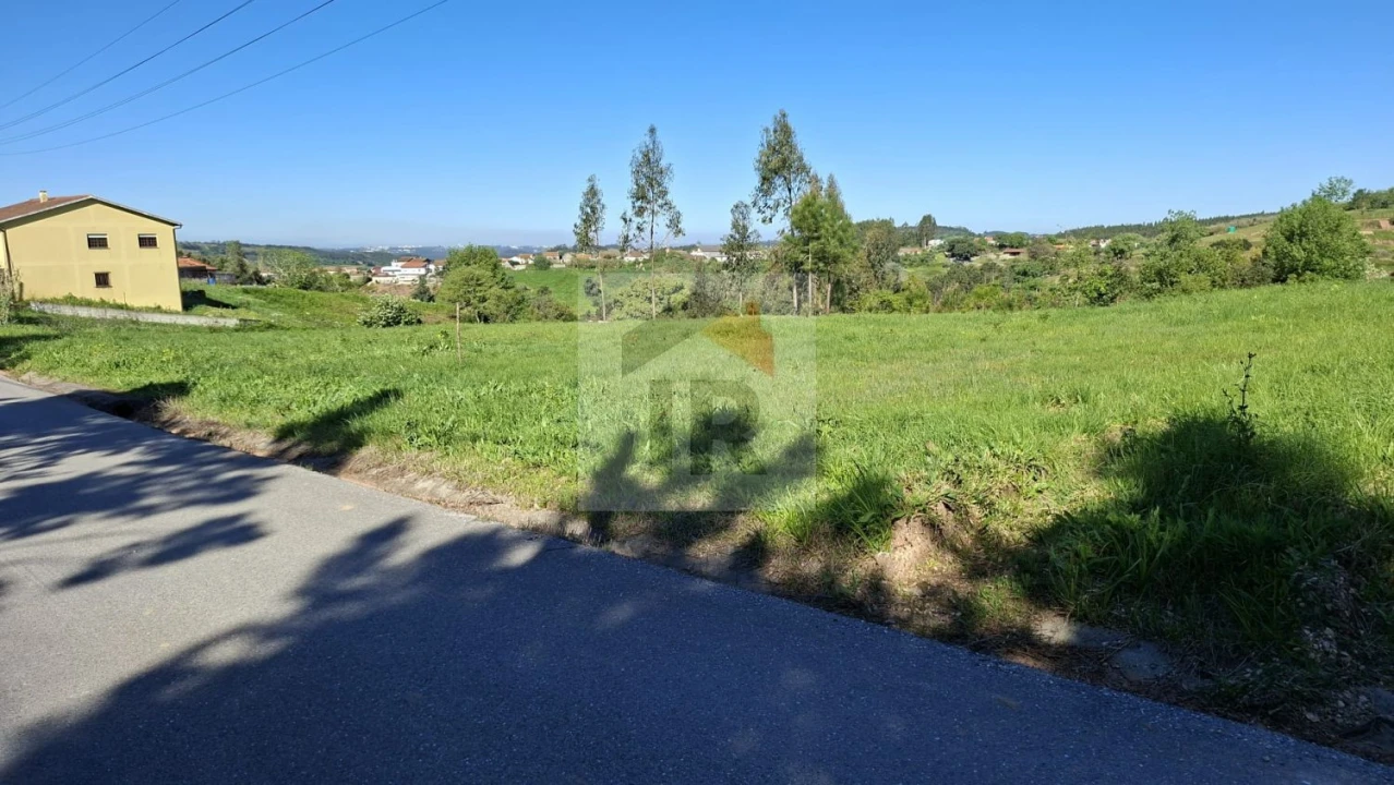 Terreno para Venda em Alvorninha Foto 4