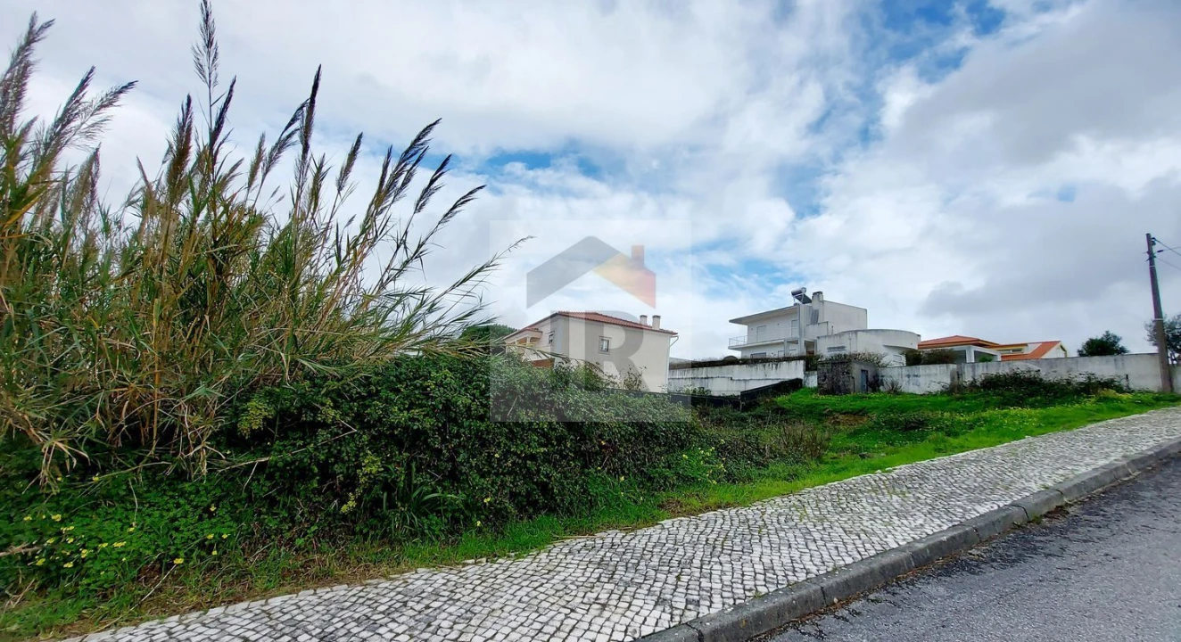 Terreno para Venda em Santa Maria, São Pedro e Sobral da Lagoa Foto 2