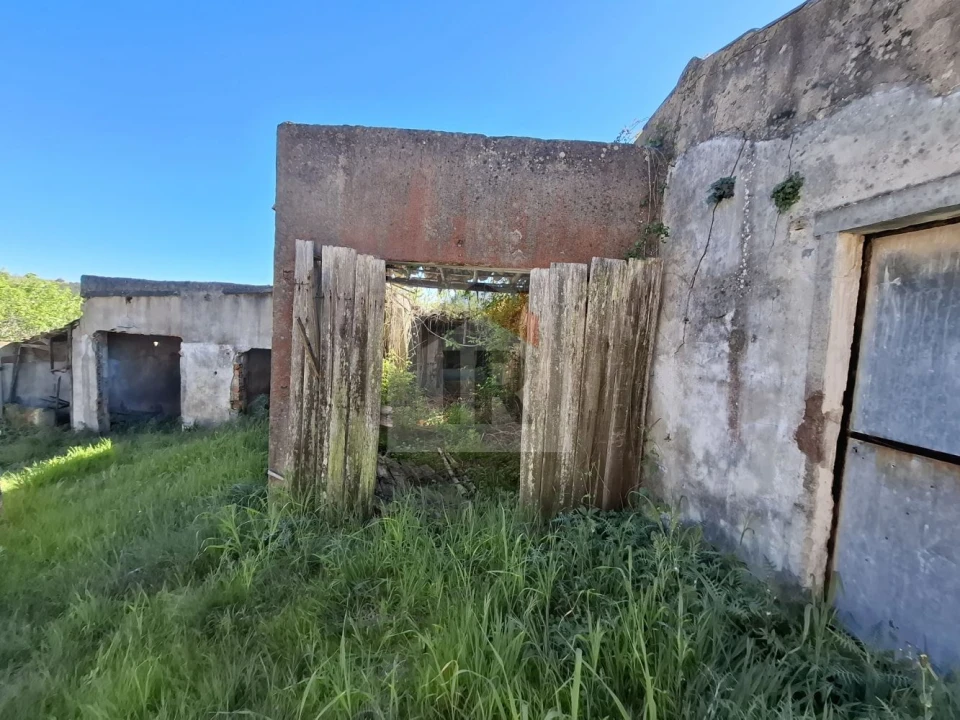 Moradia T2 para Venda em A dos Negros Foto 16