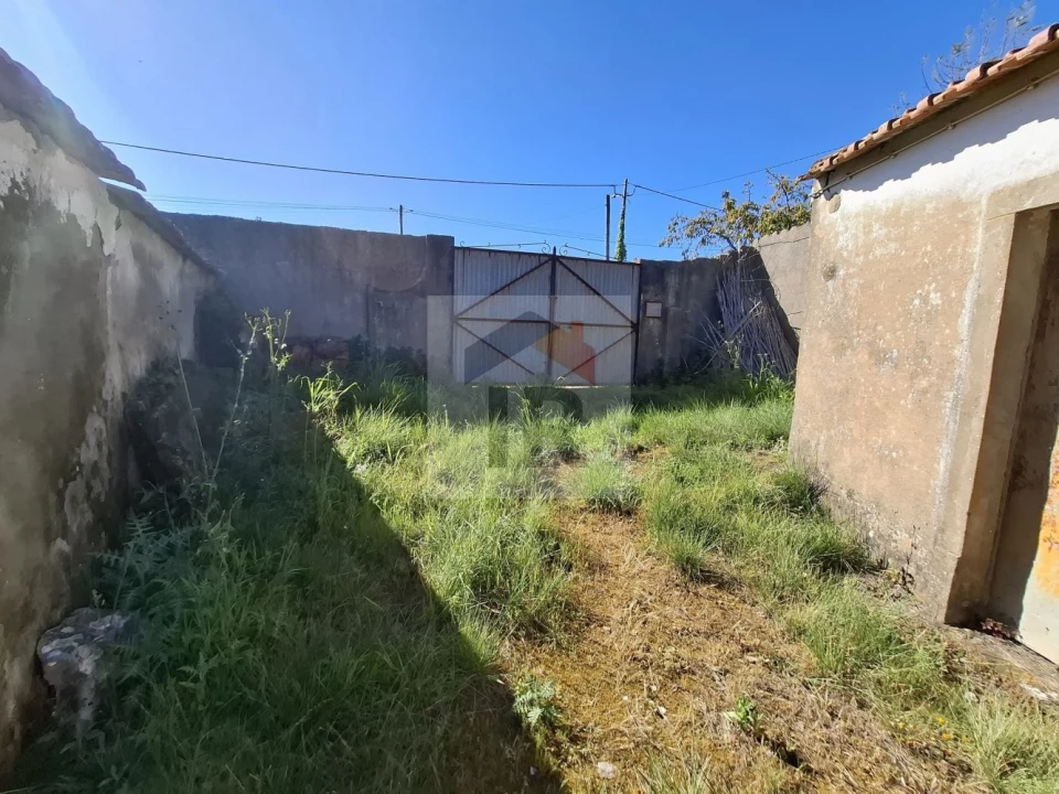 Moradia T2 para Venda em A dos Negros Foto 9