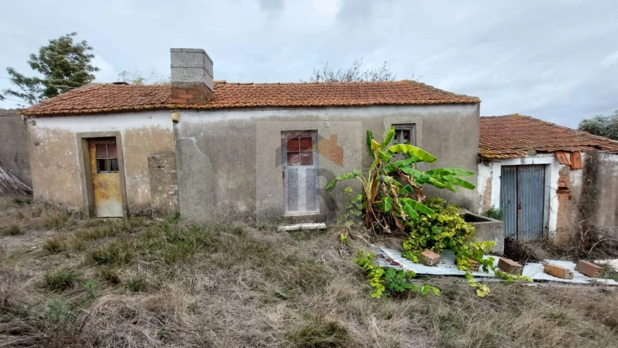 Moradia T2 para Venda em A dos Negros Foto 2