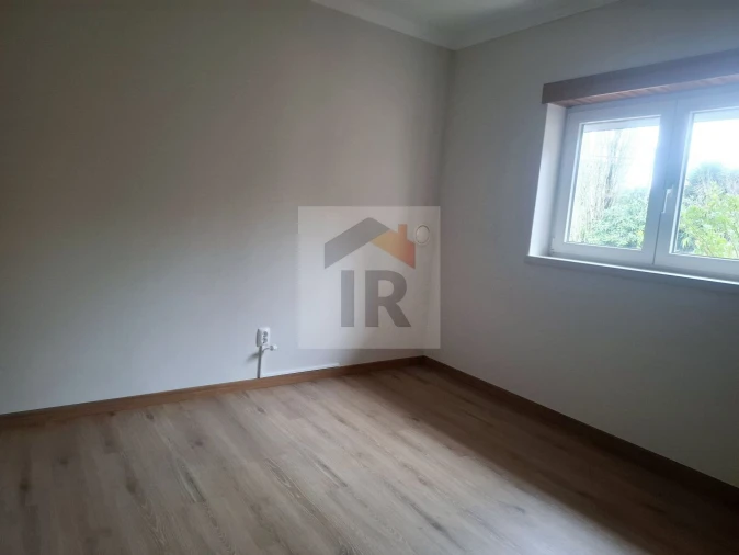 Moradia T3 para Venda em Salir de Matos Foto 19