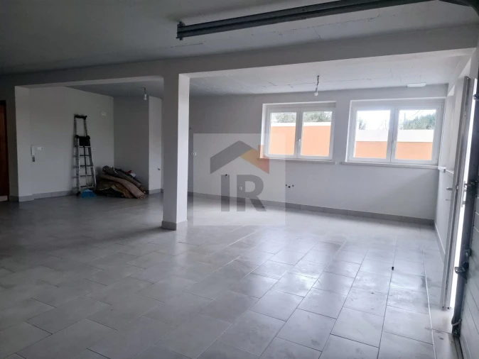 Moradia T3 para Venda em Salir de Matos Foto 10