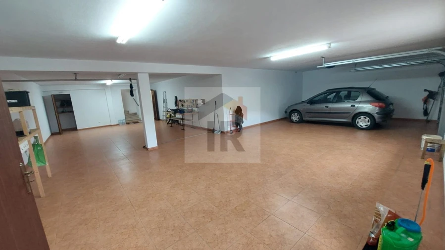 Moradia T6 para Venda em Alvorninha Foto 57