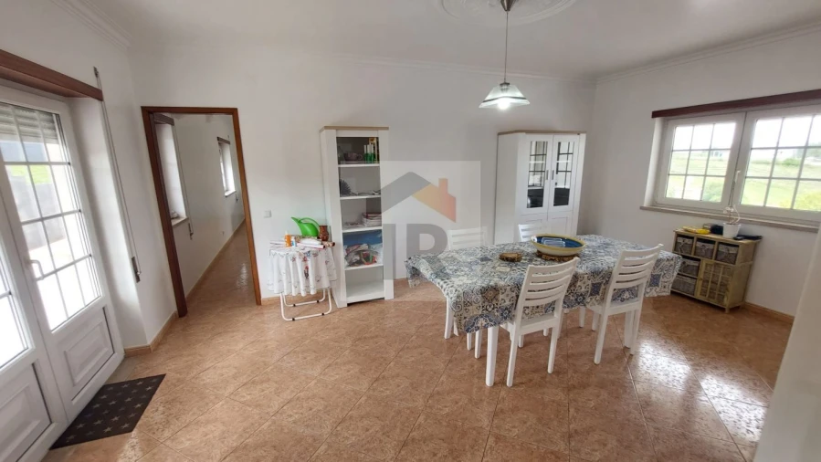 Moradia T6 para Venda em Alvorninha Foto 49