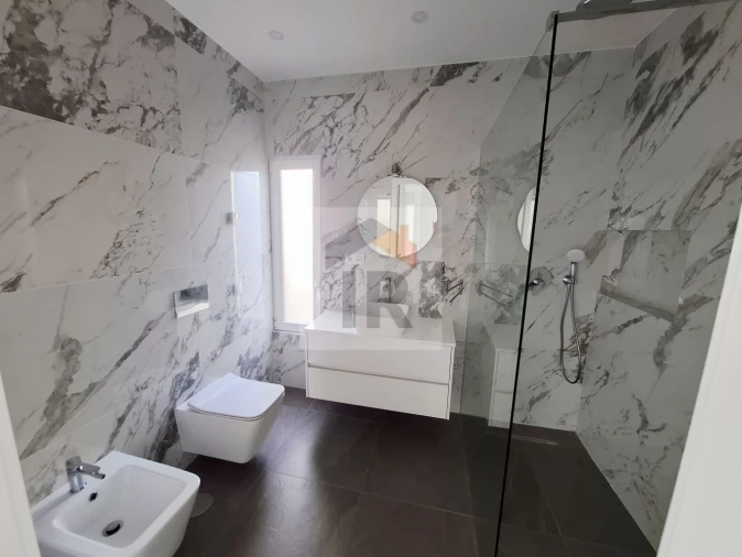 Moradia T5 para Venda em Alfeizerão Foto 14