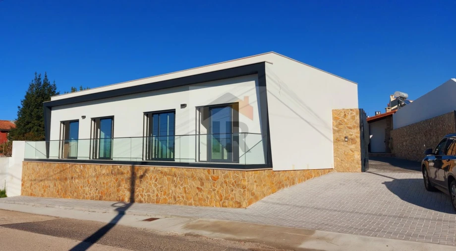 Moradia T5 para Venda em Alfeizerão