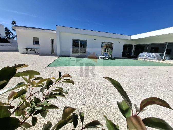 Moradia T3 para Venda em Nossa Senhora do Pópulo, Coto e São Gregório Foto 3