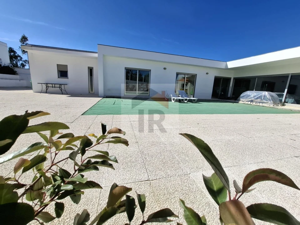 Moradia T3 para Venda em Nossa Senhora do Pópulo, Coto e São Gregório Foto 3