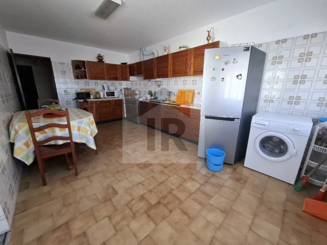 Moradia T3 para Venda em Atouguia da Baleia Foto 13