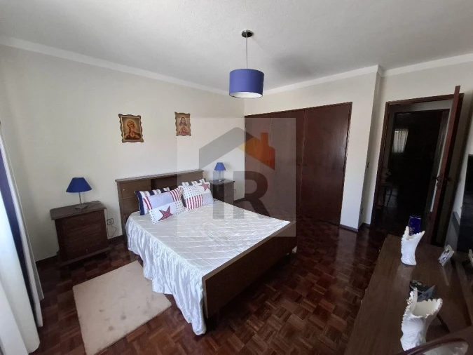 Moradia T3 para Venda em Atouguia da Baleia Foto 18