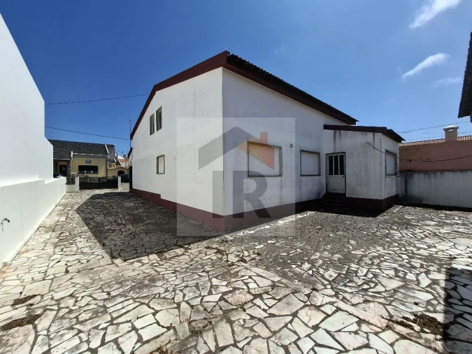 Moradia T3 para Venda em Atouguia da Baleia Foto 6