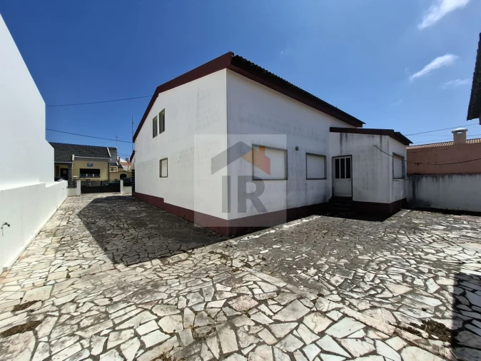 Moradia T3 para Venda em Atouguia da Baleia Foto 5