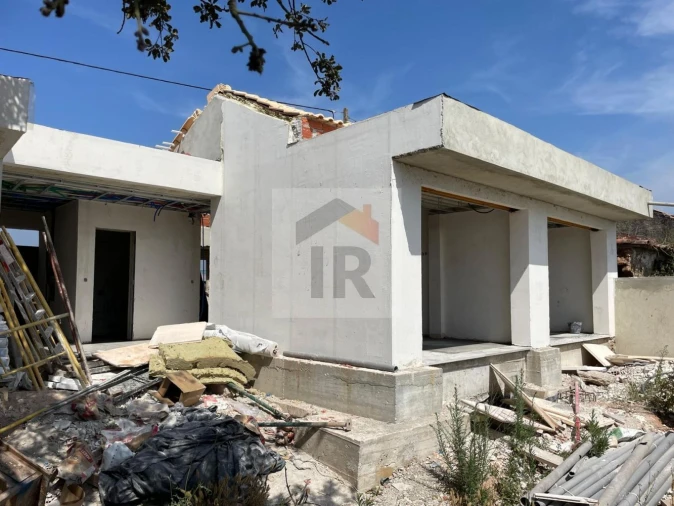 Moradia T2 para Venda em Alvorninha Foto 19