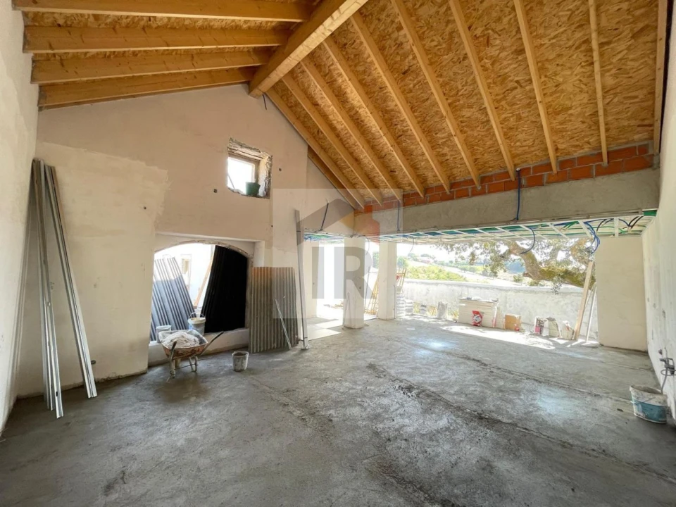 Moradia T2 para Venda em Alvorninha Foto 17