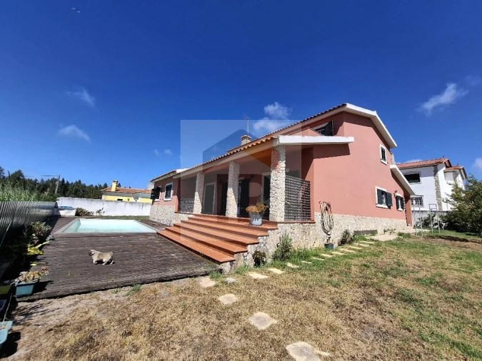 Moradia T5 para Venda em Caldas da Rainha - Santo Onofre e Serra do Bouro Foto 5