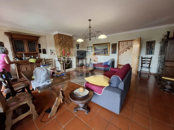 Moradia T5 para Venda em Caldas da Rainha - Santo Onofre e Serra do Bouro Foto 11