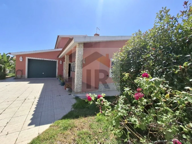 Moradia T5 para Venda em Caldas da Rainha - Santo Onofre e Serra do Bouro Foto 3