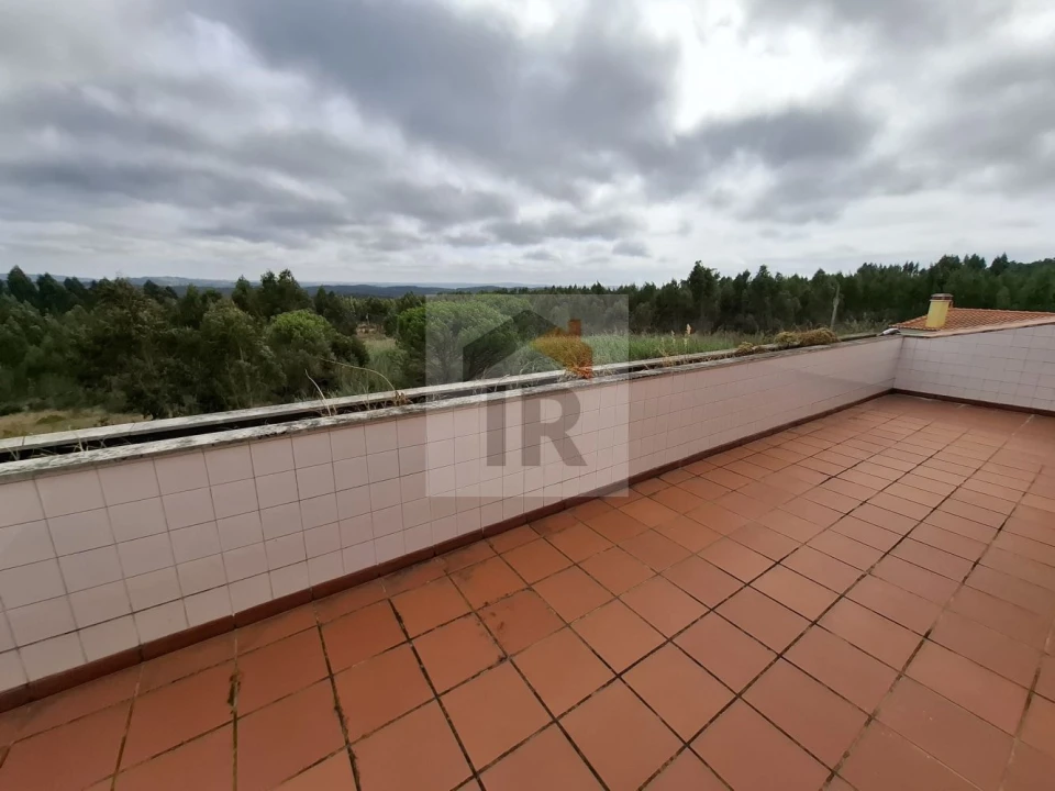 Moradia T5 para Venda em Caldas da Rainha - Santo Onofre e Serra do Bouro Foto 25