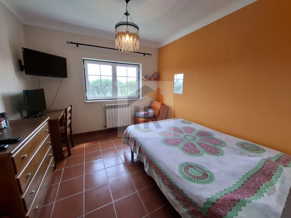 Moradia T5 para Venda em Caldas da Rainha - Santo Onofre e Serra do Bouro Foto 17