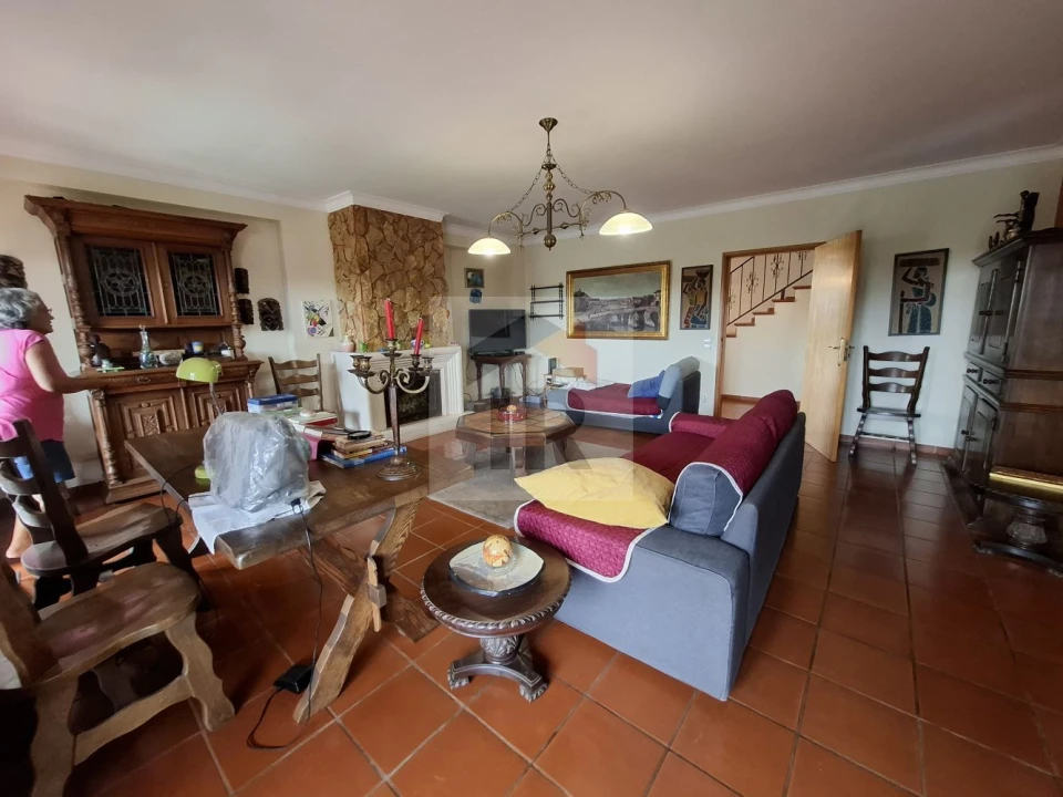 Moradia T5 para Venda em Caldas da Rainha - Santo Onofre e Serra do Bouro Foto 11