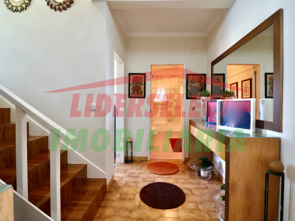 Moradia T4 para Venda em A dos Cunhados e Maceira Foto 23