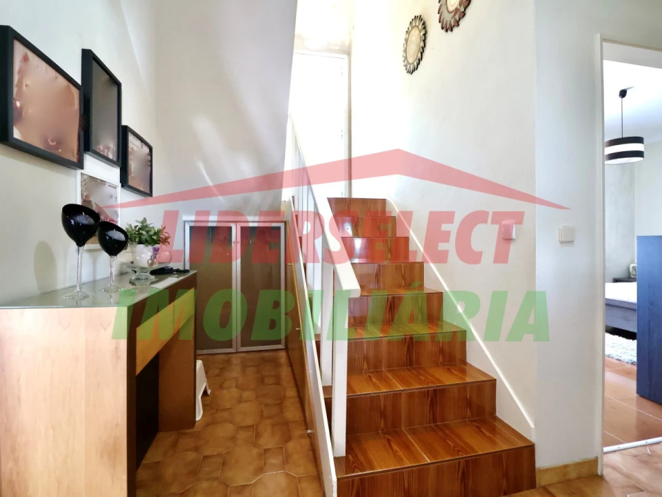 Moradia T4 para Venda em A dos Cunhados e Maceira Foto 34