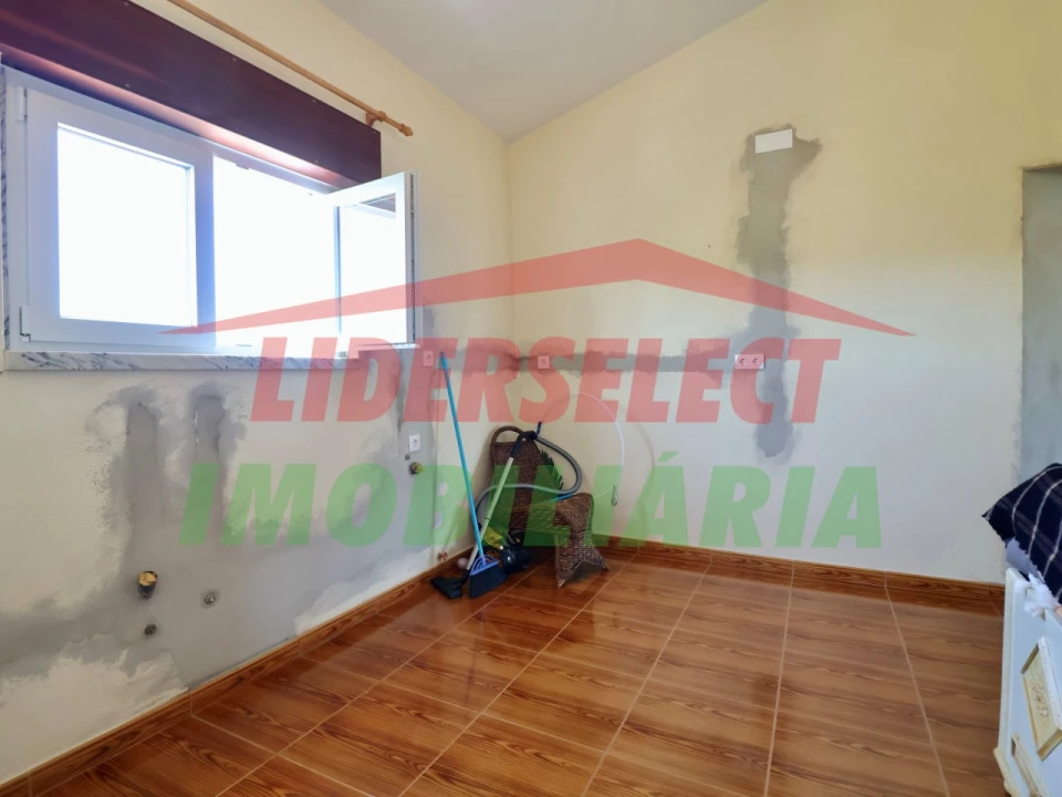 Moradia T4 para Venda em A dos Cunhados e Maceira Foto 41