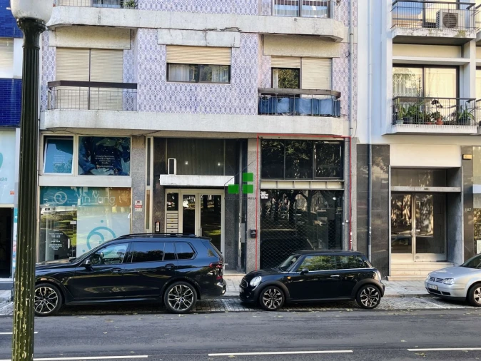 Loja para Arrendamento em Bonfim Foto 1