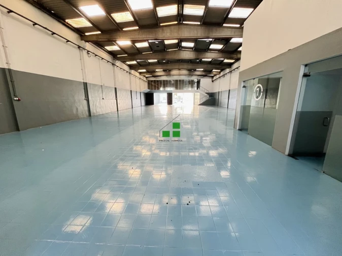 Loja para Arrendamento em Matosinhos e Leça da Palmeira Foto 3