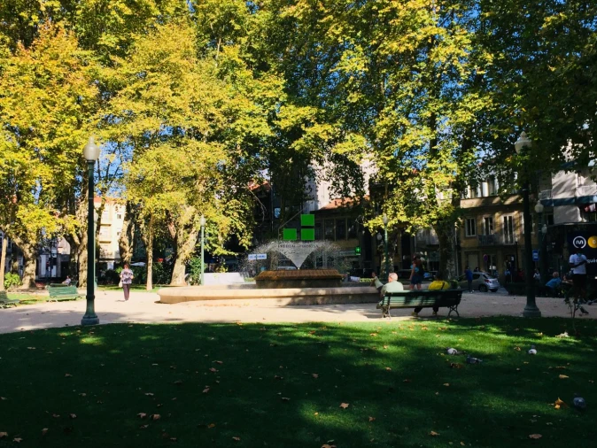Loja para Arrendamento em Paranhos Foto 9