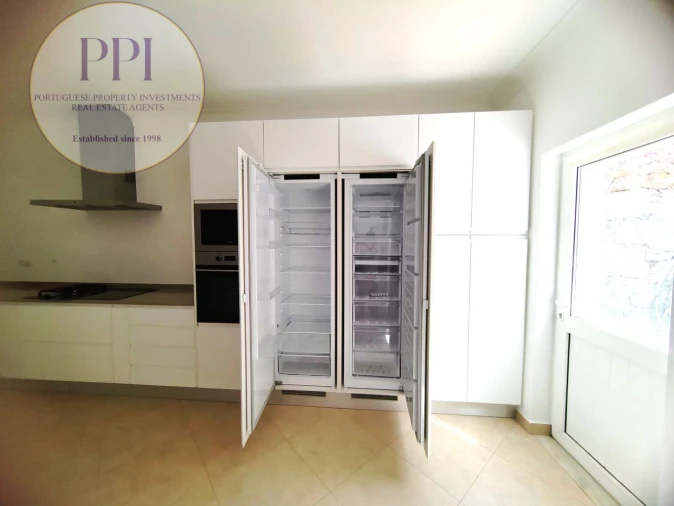 Moradia T4 para Venda em Budens Foto 9