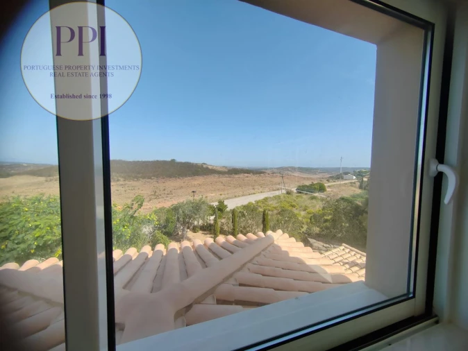 Moradia T4 para Venda em Budens Foto 18