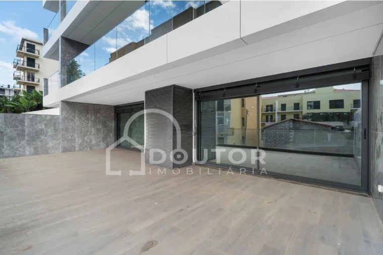 Apartamento T2 para Venda em São Martinho Foto 1