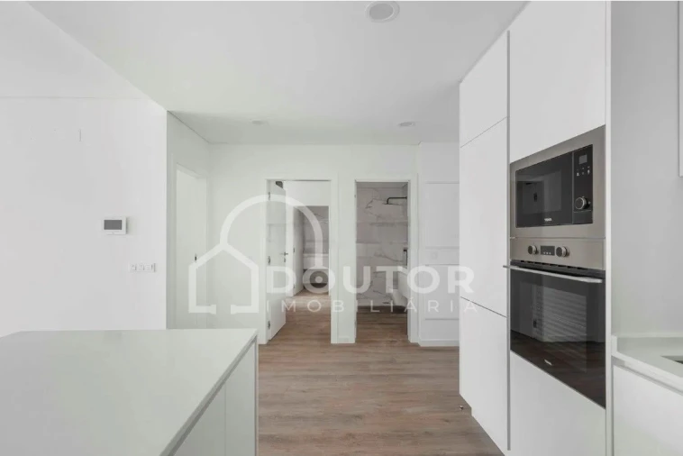 Apartamento T2 para Venda em São Martinho Foto 5