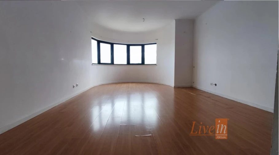 Apartamento T3 para Venda em Aldeia Galega da Merceana e Aldeia Gavinha Foto 3