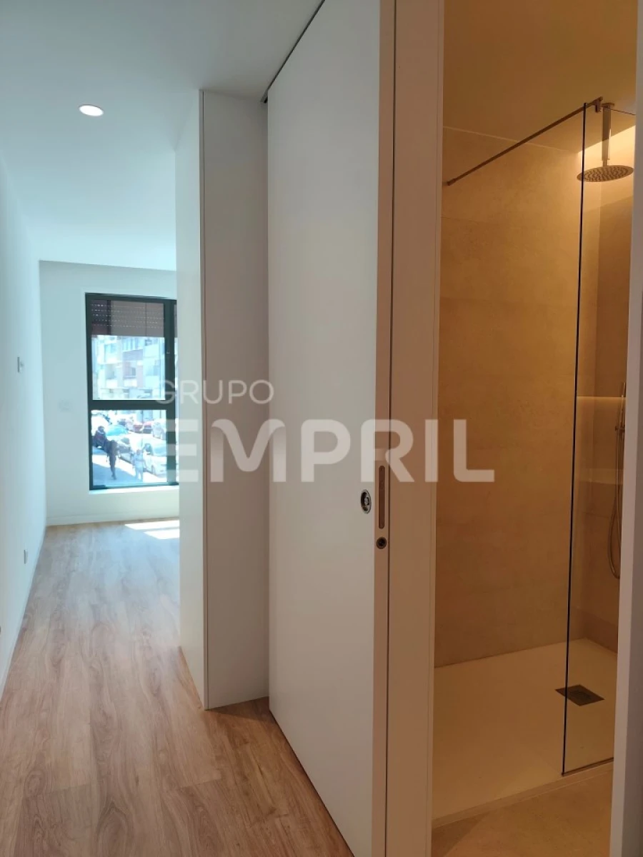 Apartamento T2 para Venda em Santa Marinha e São Pedro da Afurada Foto 9