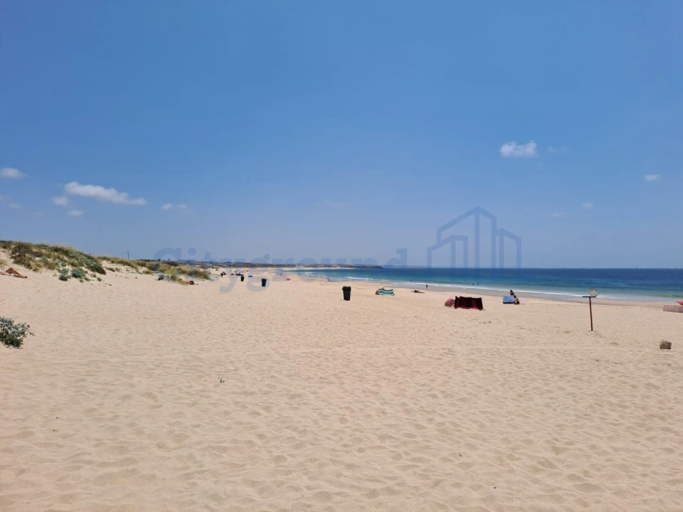 Moradia T2 para Venda em Atouguia da Baleia Foto 20