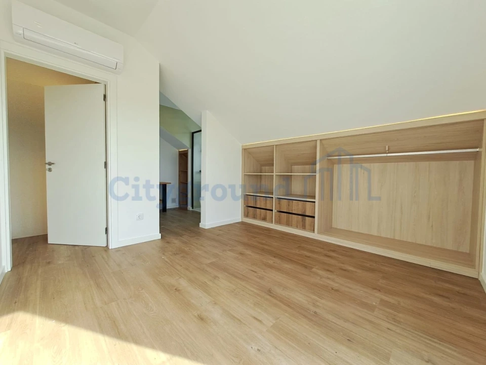 Moradia T2 para Venda em Atouguia da Baleia Foto 14