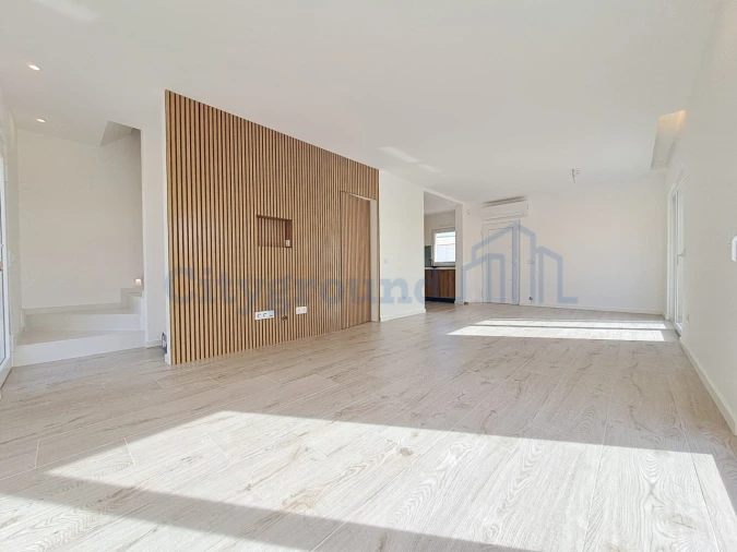 Moradia T2 para Venda em Atouguia da Baleia Foto 3