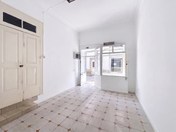 Moradia T6 para Venda em Santa Maria da Feira, Travanca, Sanfins e Espargo