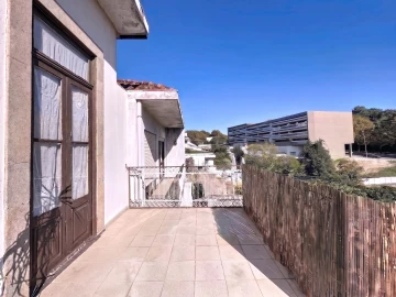 Moradia T6 para Venda em Santa Maria da Feira, Travanca, Sanfins e Espargo