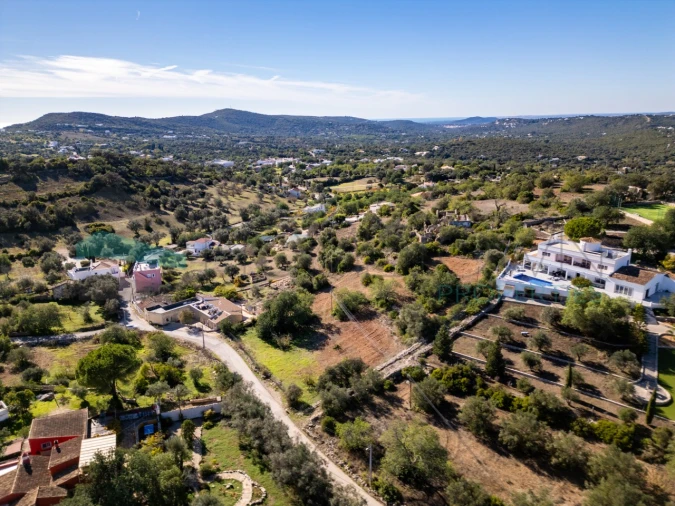 Terreno para Venda em Santa Barbara de Nexe Foto 12
