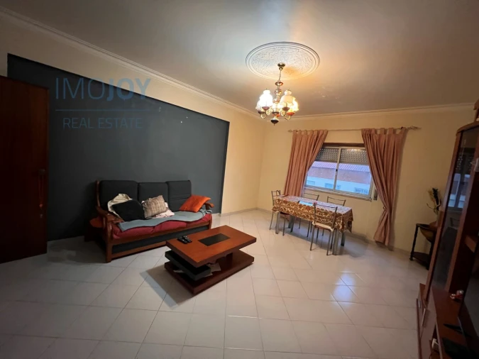 Apartamento T2 para Venda em Rio de Mouro Foto 4