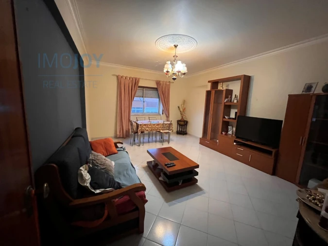 Apartamento T2 para Venda em Rio de Mouro Foto 5