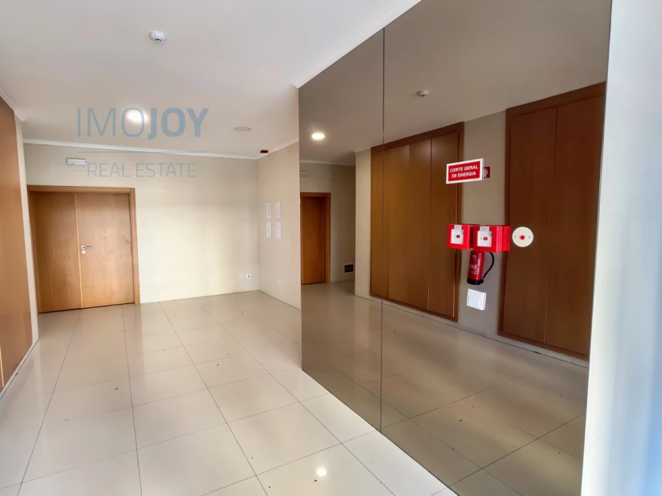 Apartamento T1 para Arrendamento em Portimão Foto 16