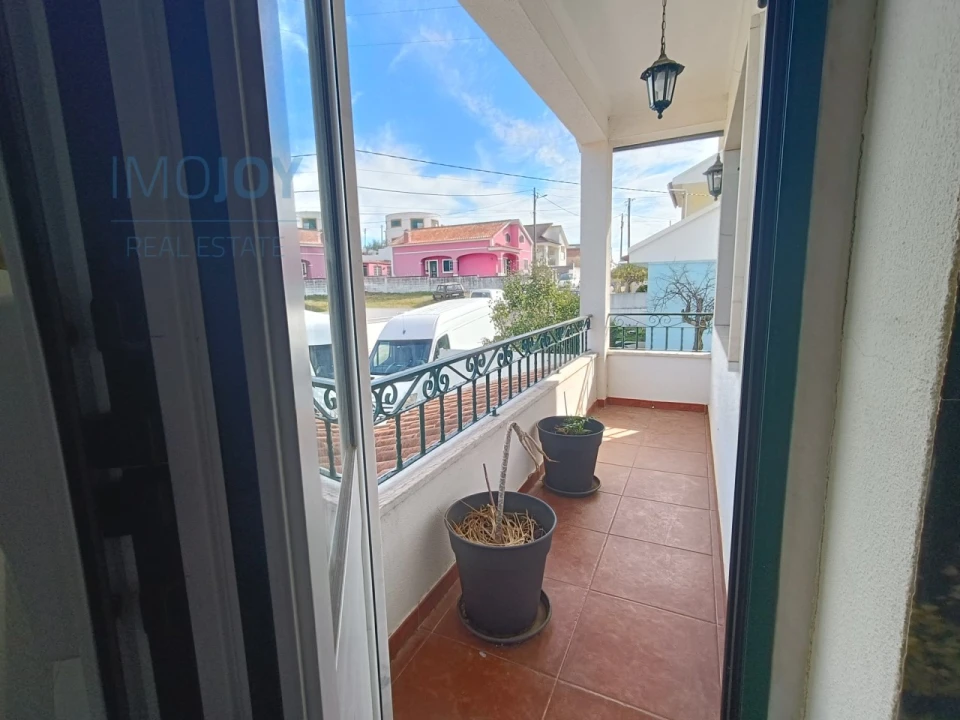 Moradia T4 para Venda em Abrigada e Cabanas de Torres Foto 4