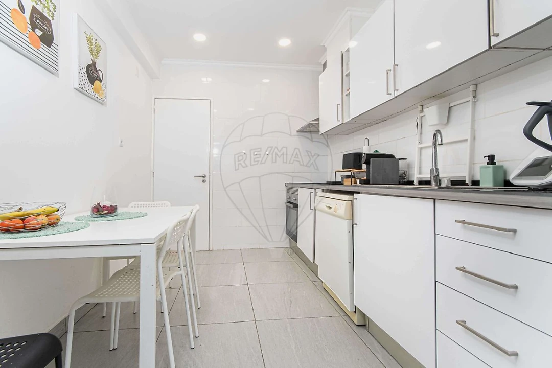 Apartamento T1 para Venda em Vila Franca de Xira Foto 19