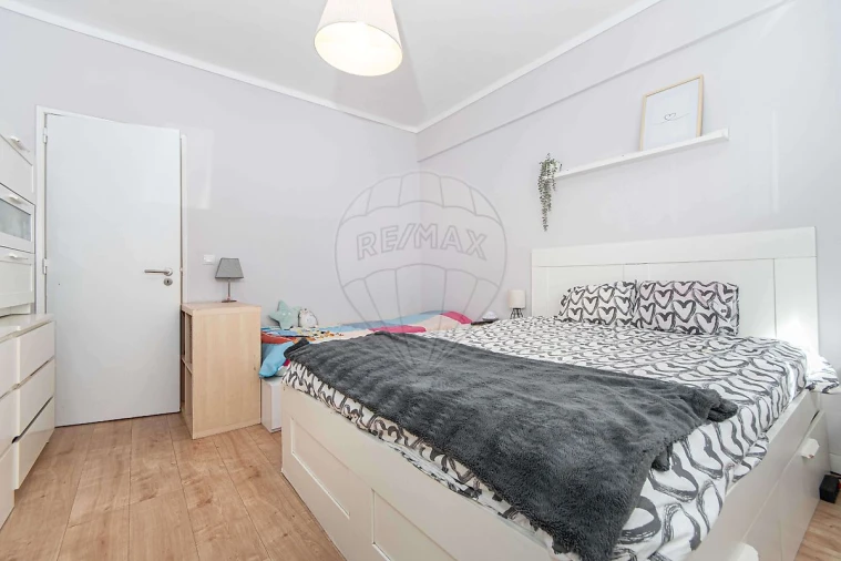 Apartamento T1 para Venda em Vila Franca de Xira Foto 22