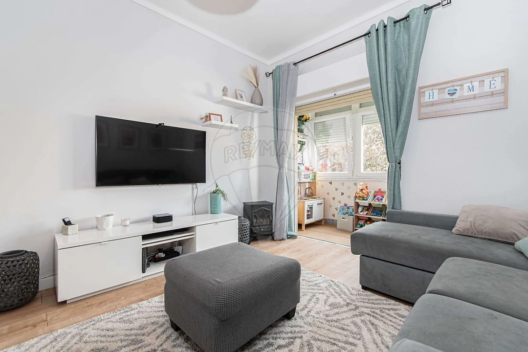 Apartamento T1 para Venda em Vila Franca de Xira Foto 15